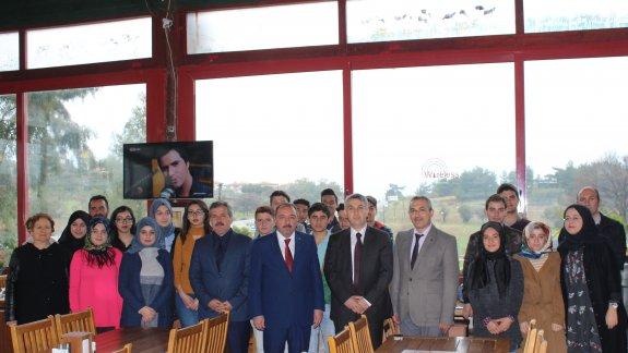 İMKB Anadolu İmam Hatip Lisesi hafta sonu sınava girecek öğrencilere moral kahvaltısı düzenledi.