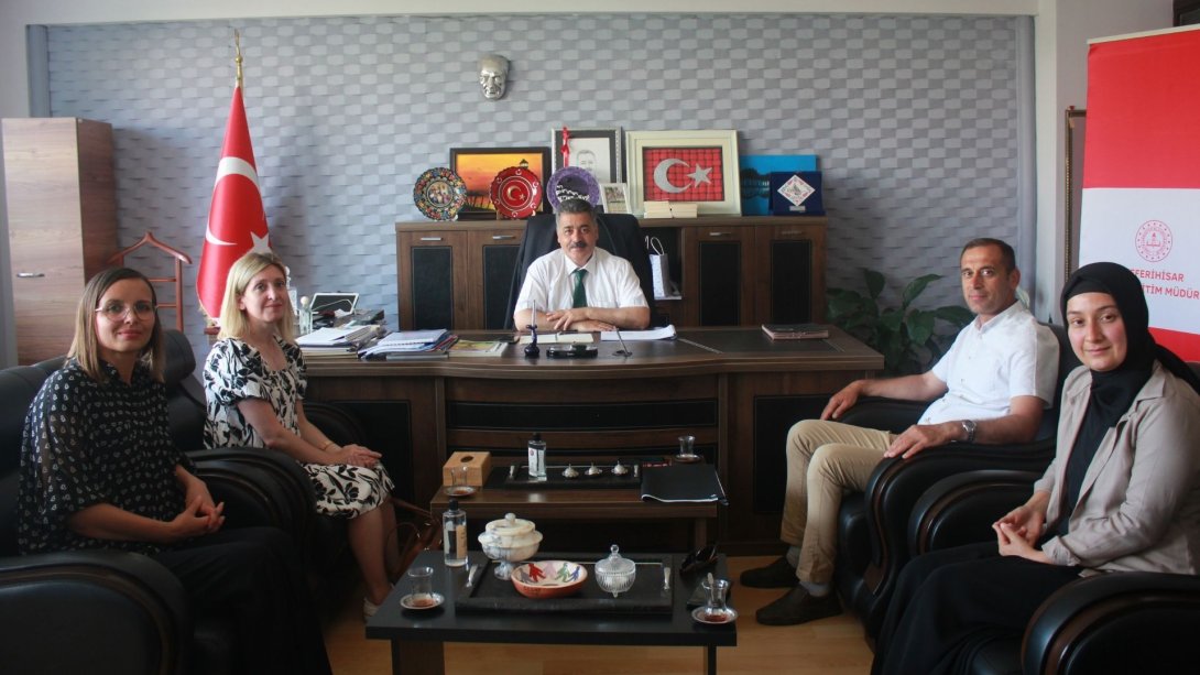 Şehit Öğretmen Mehmet İzdal İlkokulu İdareci ve Öğretmenlerinin Müdürümüz Sayın Ahmet Vehbi KOÇ'u ziyaretleri