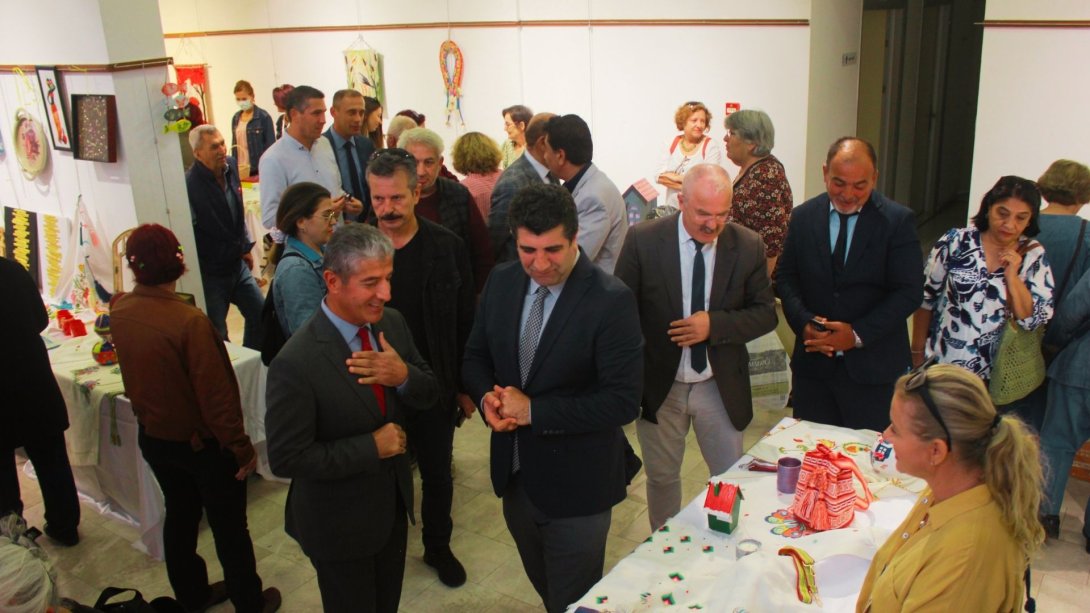Seferihisar Atatürk Halk Eğitimi Merkezi 100. Yıl Kutlamaları ve El Sanatları Sergisi