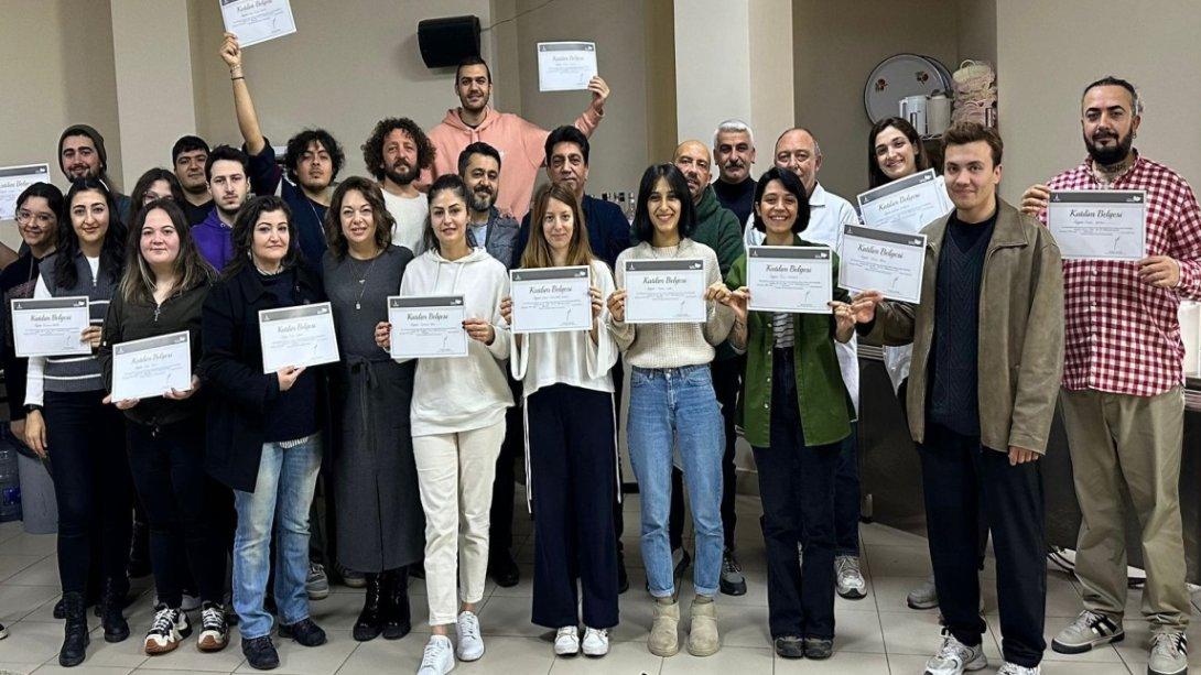 Ülkemizde İlk Kez Seferihisar Atatürk Halk Eğitimi Merkezi'nde Açılan Barista Kursu Başarı İle Tamamlandı
