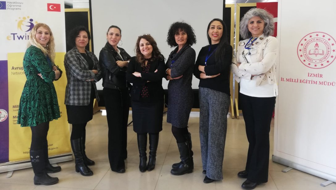 İzmir eTwinning Hackhathon'u Öğretmenlerimizin Katılımıyla Gerçekleşti