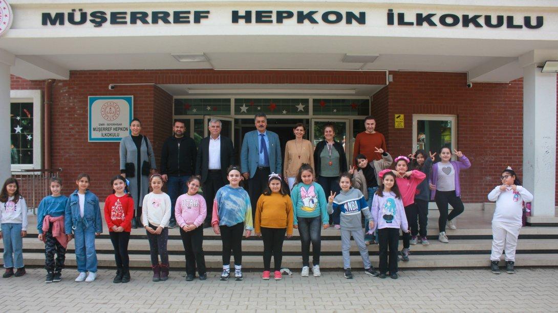 İlçe Milli Eğitim Müdürümüz Sayın Ahmet Vehbi KOÇ, Müşerref Hepkon İlkokulu'nu Ziyaret Etti.
