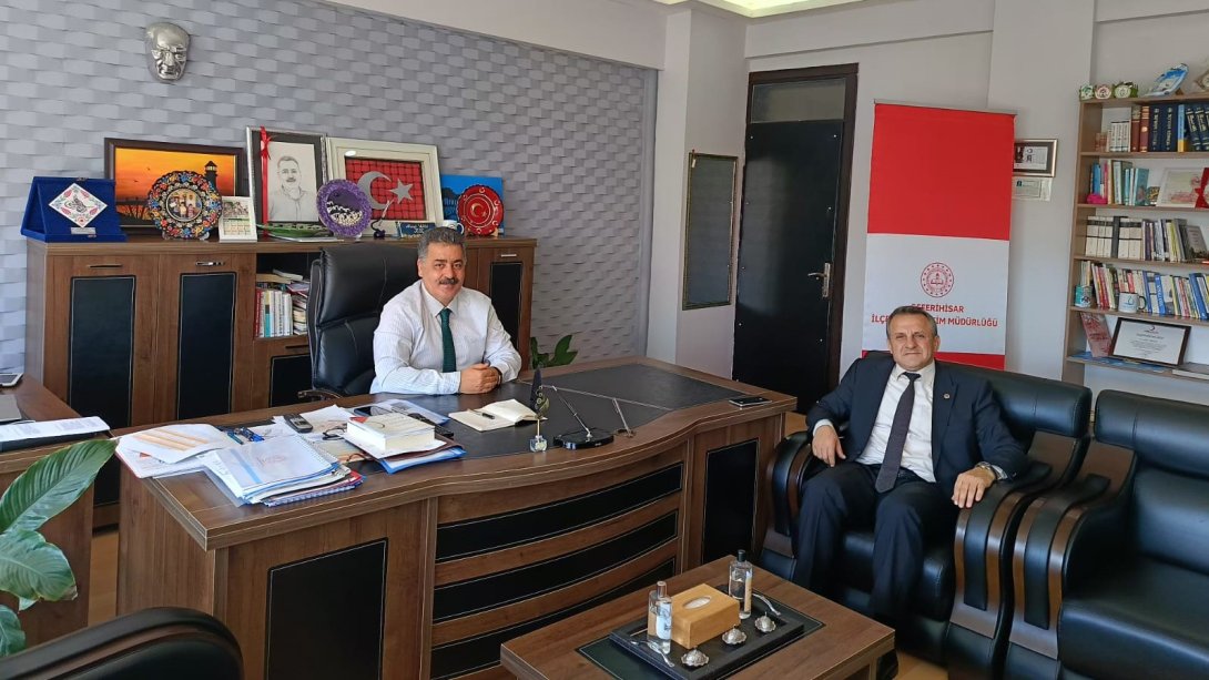 Türk Eğitim-Sen İzmir 3 No'lu Şube Başkanı Ömer YILDIRIM Müdürlüğümüzü Ziyaret Etti