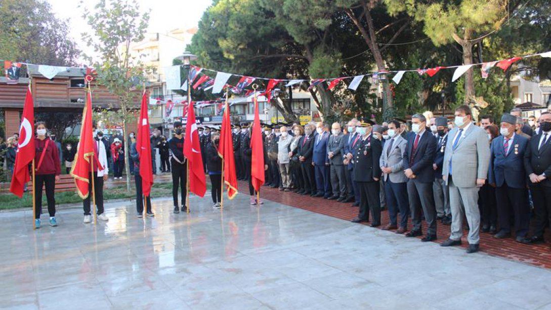 10 Kasım Atatürk'ü Anma Töreni Düzenlendi 